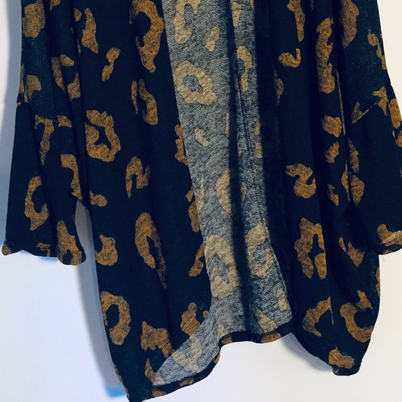 Leopard Print Kimono Cardigan - Picture 3 of 3